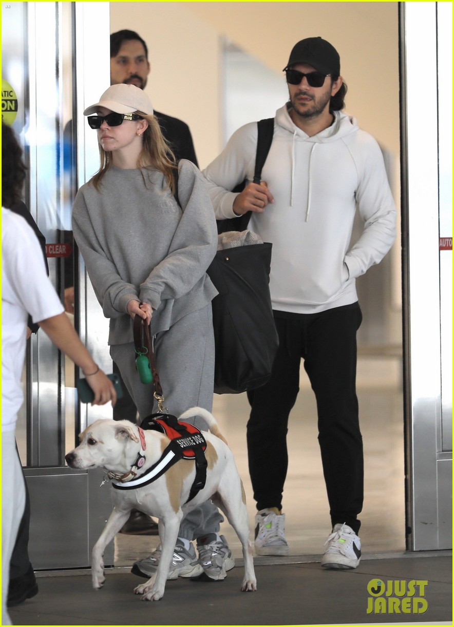 Photo: sydney sweeney jonathan davino return home to l a 01 | Photo