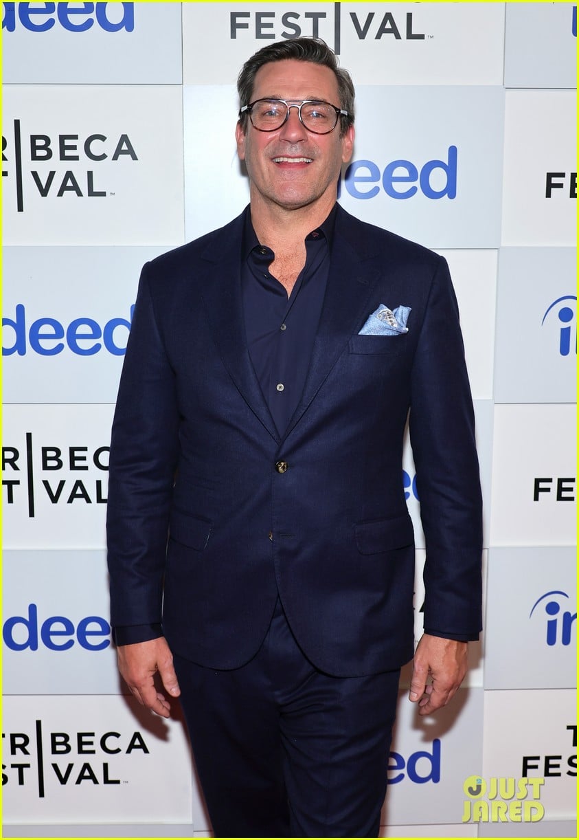 Tina Fey & Jon Hamm Reunite at Tribeca Festival 2023 for 'Maggie Moore(s)' Premiere: Photo 4944522 | Allison dunbar, Anna Osceola, bobbi kitten, christopher denham, Happy Anderson, Jon Hamm, Louisa Krause, Micah Stock, Oona Roche, Tina Fey Photos - Vimarsana News