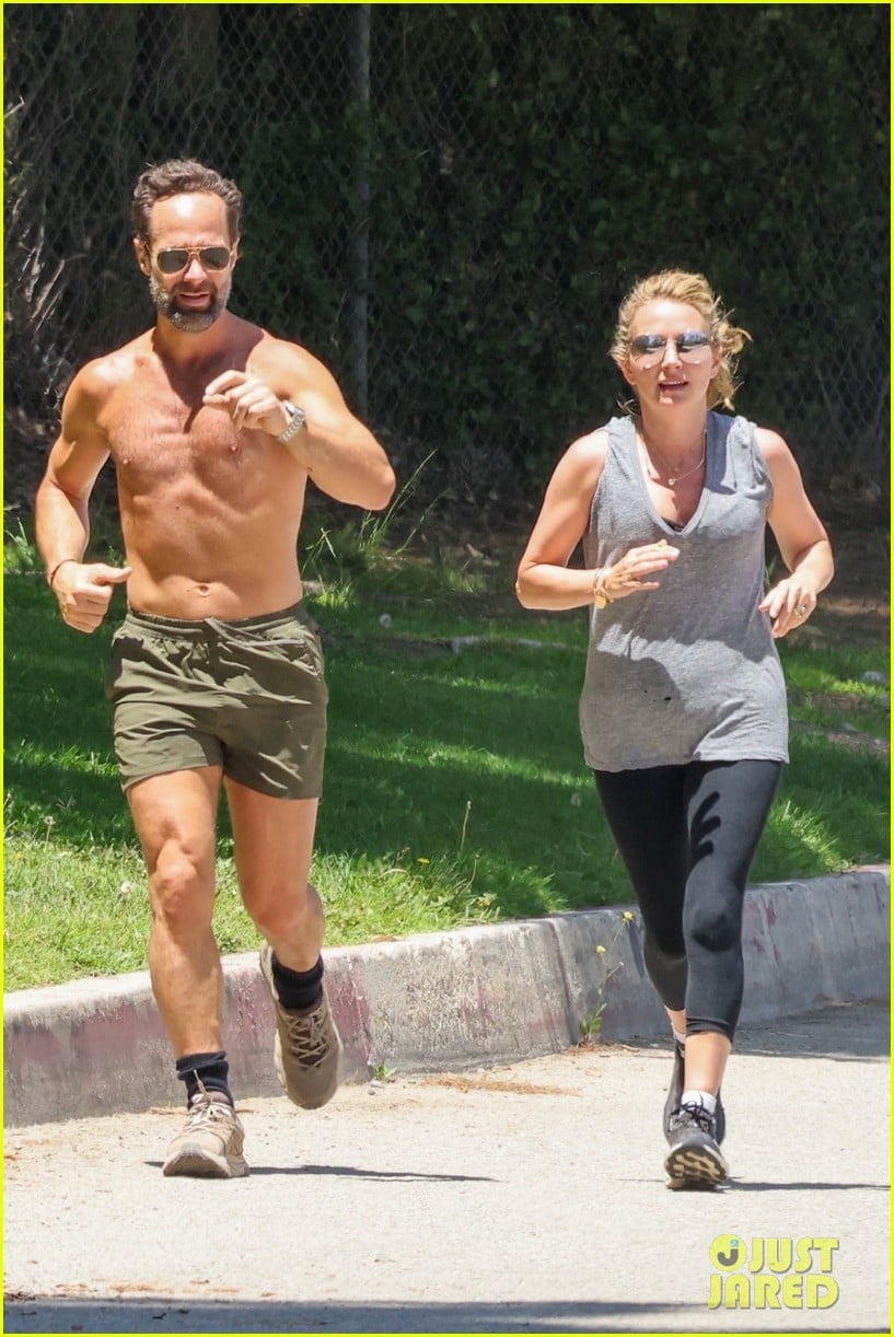 Chris Diamantopoulos Goes Shirtless While Jogging With Wife Becki