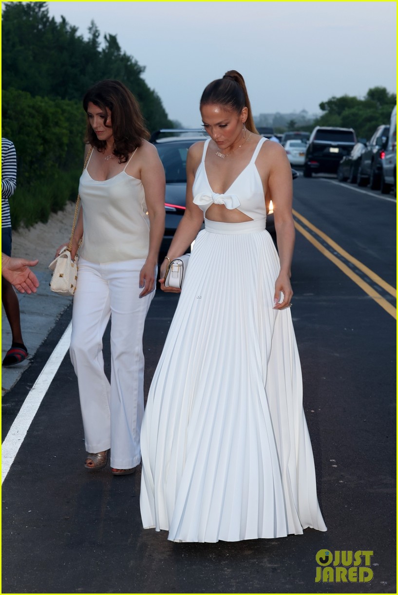 Jennifer Lopez & Ben Affleck Dress in All White for PreFourth of July