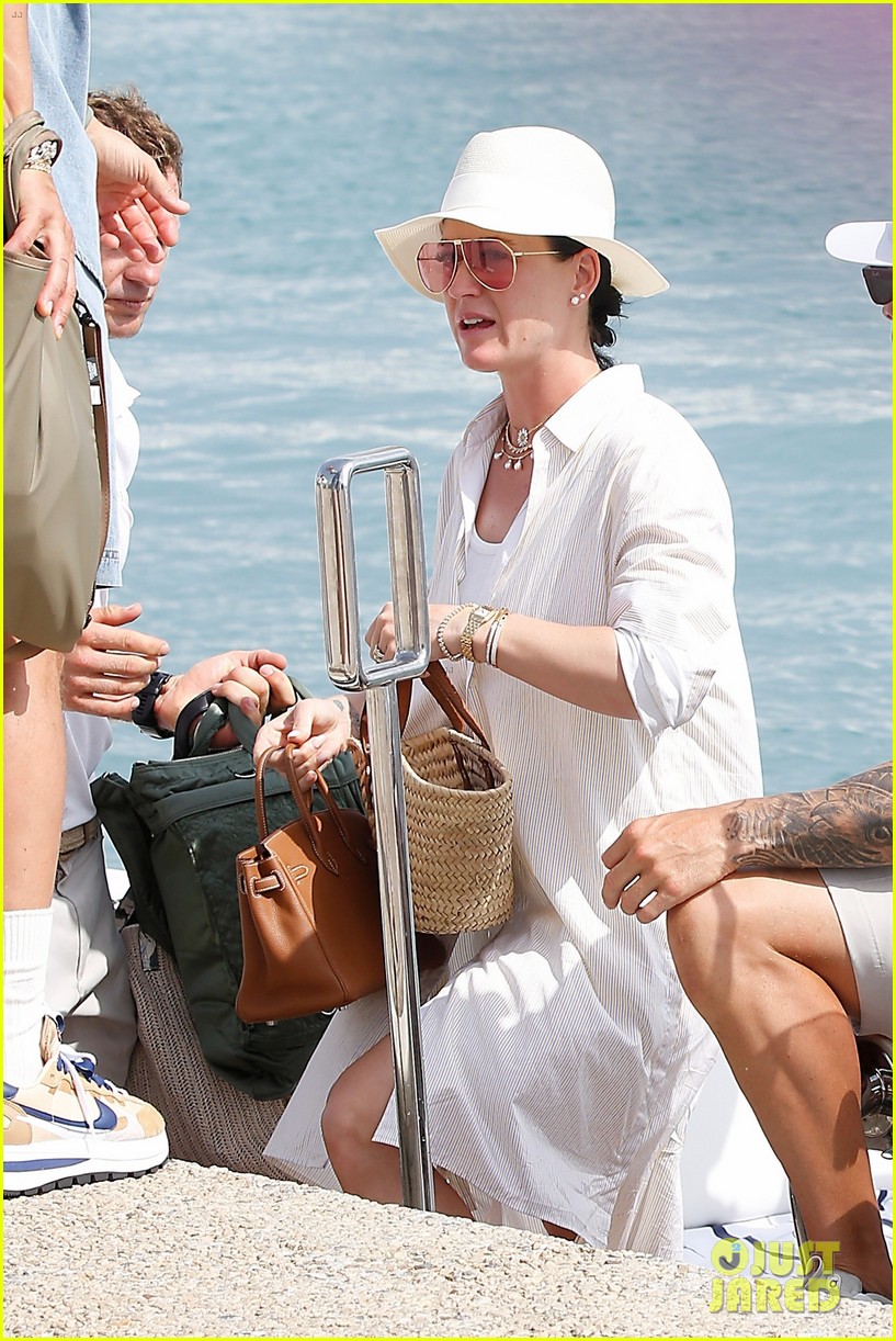 Katy Perry & Orlando Bloom Go for Boat Ride While Vacationing in South
