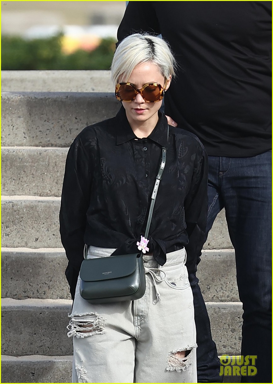 Pom Klementieff & Simon Pegg Take a Break From 'Mission: Impossible 7' Promo for a Beach Trip: Photo 4951828 | Mission Impossible, Movies, Pom Klementieff, Simon Pegg Photos - Vimarsana News