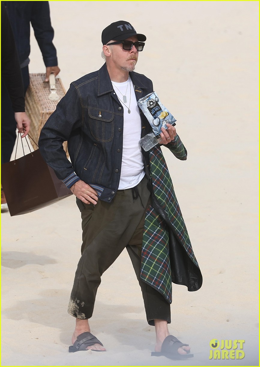 Pom Klementieff & Simon Pegg Take a Break From 'Mission: Impossible 7' Promo for a Beach Trip: Photo 4951918 | Mission Impossible, Movies, Pom Klementieff, Simon Pegg Photos - Vimarsana News