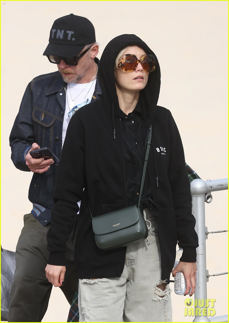 Pom Klementieff & Simon Pegg Take a Break From 'Mission: Impossible 7' Promo for a Beach Trip: Photo 4951925 | Mission Impossible, Movies, Pom Klementieff, Simon Pegg Photos - Vimarsana News
