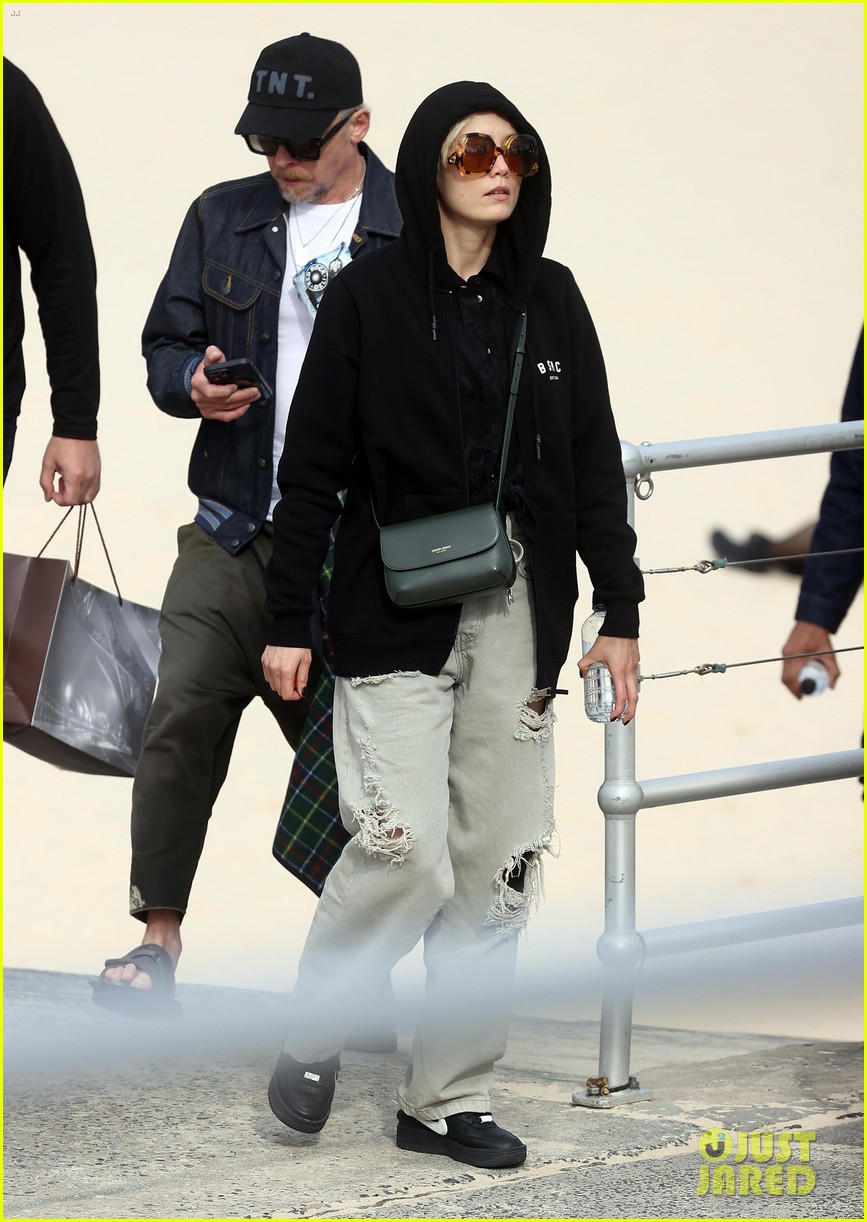 Pom Klementieff & Simon Pegg Take a Break From 'Mission: Impossible 7' Promo for a Beach Trip: Photo 4951926 | Mission Impossible, Movies, Pom Klementieff, Simon Pegg Photos - Vimarsana News