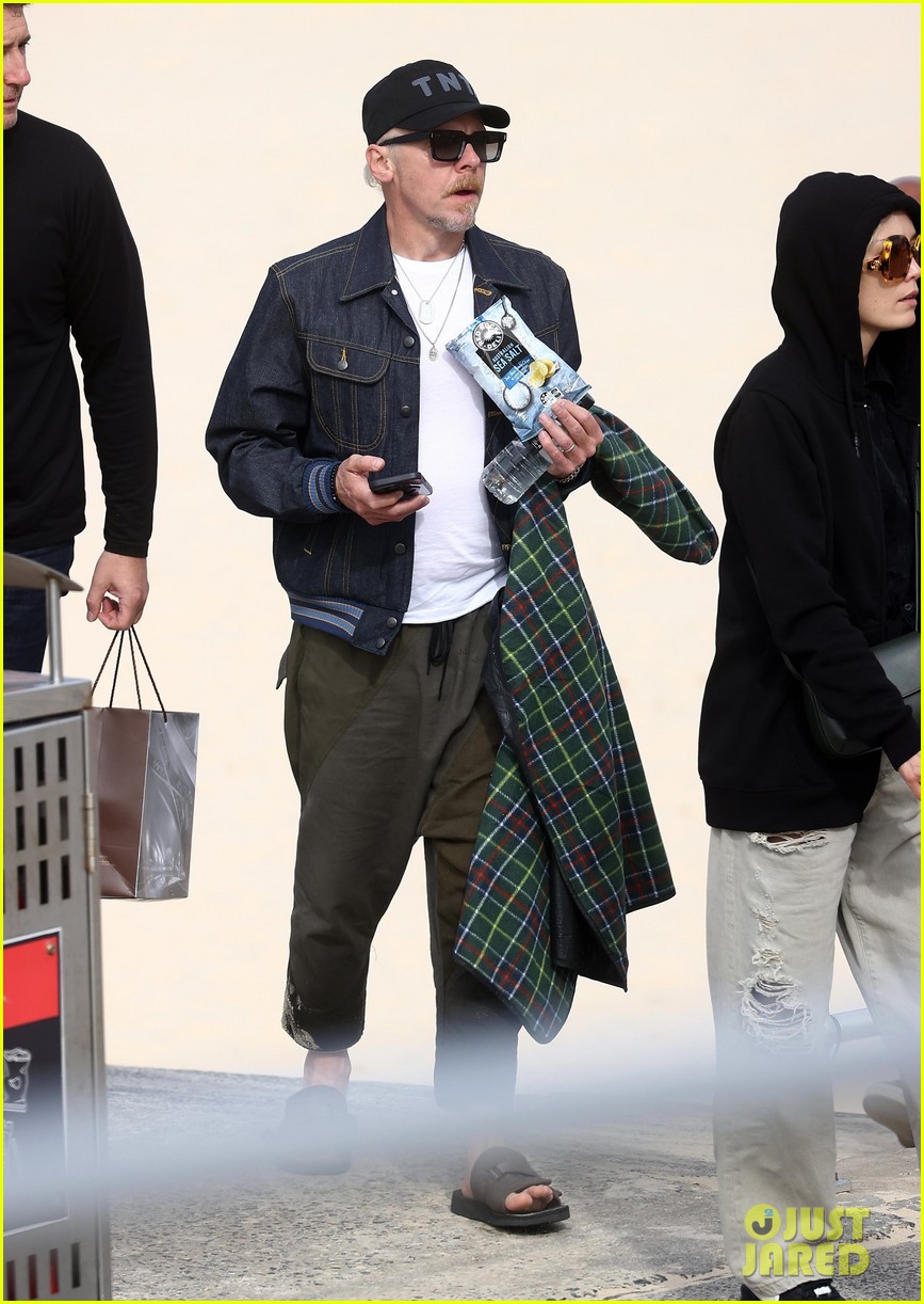 Pom Klementieff & Simon Pegg Take a Break From 'Mission: Impossible 7' Promo for a Beach Trip: Photo 4951932 | Mission Impossible, Movies, Pom Klementieff, Simon Pegg Photos - Vimarsana News