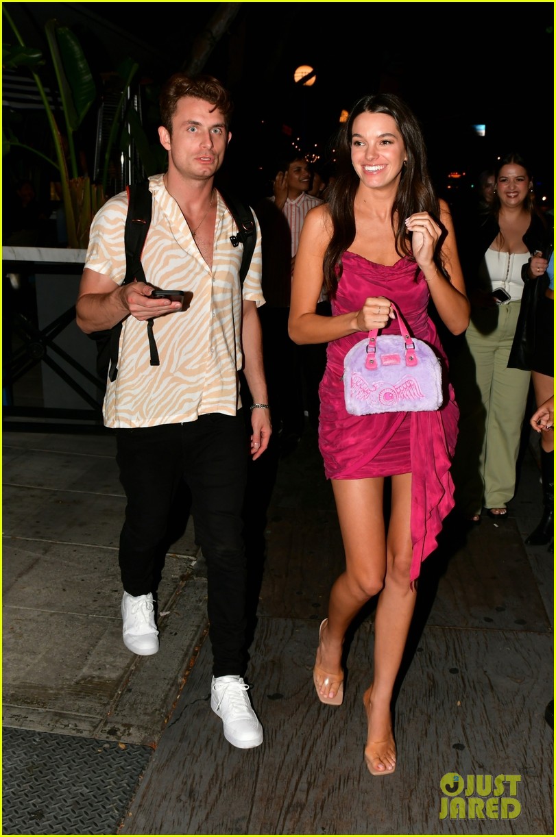 Photo ariana madix katie maloney film vanderpump rules 11 at tomtom 01
