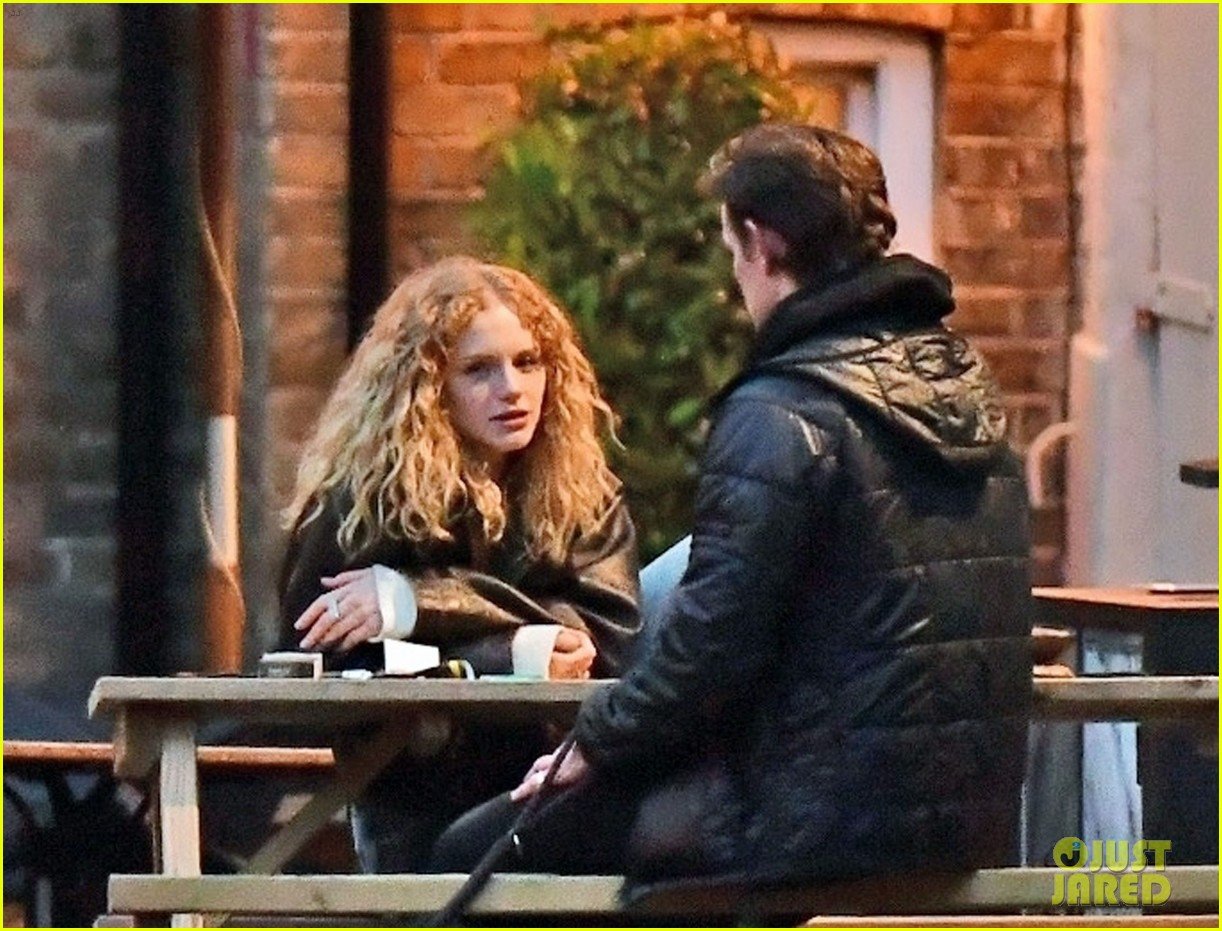 Photo matt smith emma laird pda 27 Photo 4953537 Just Jared