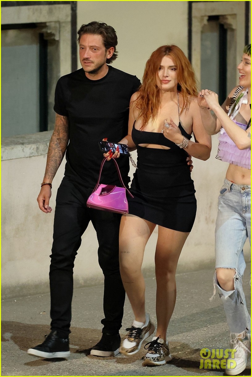 Bella Thorne & Fiance Mark Emms Step Out for the Night in Italy: Photo 4951252 | Bella Thorne, Dani Thorne, Mark Emms Photos - Vimarsana News