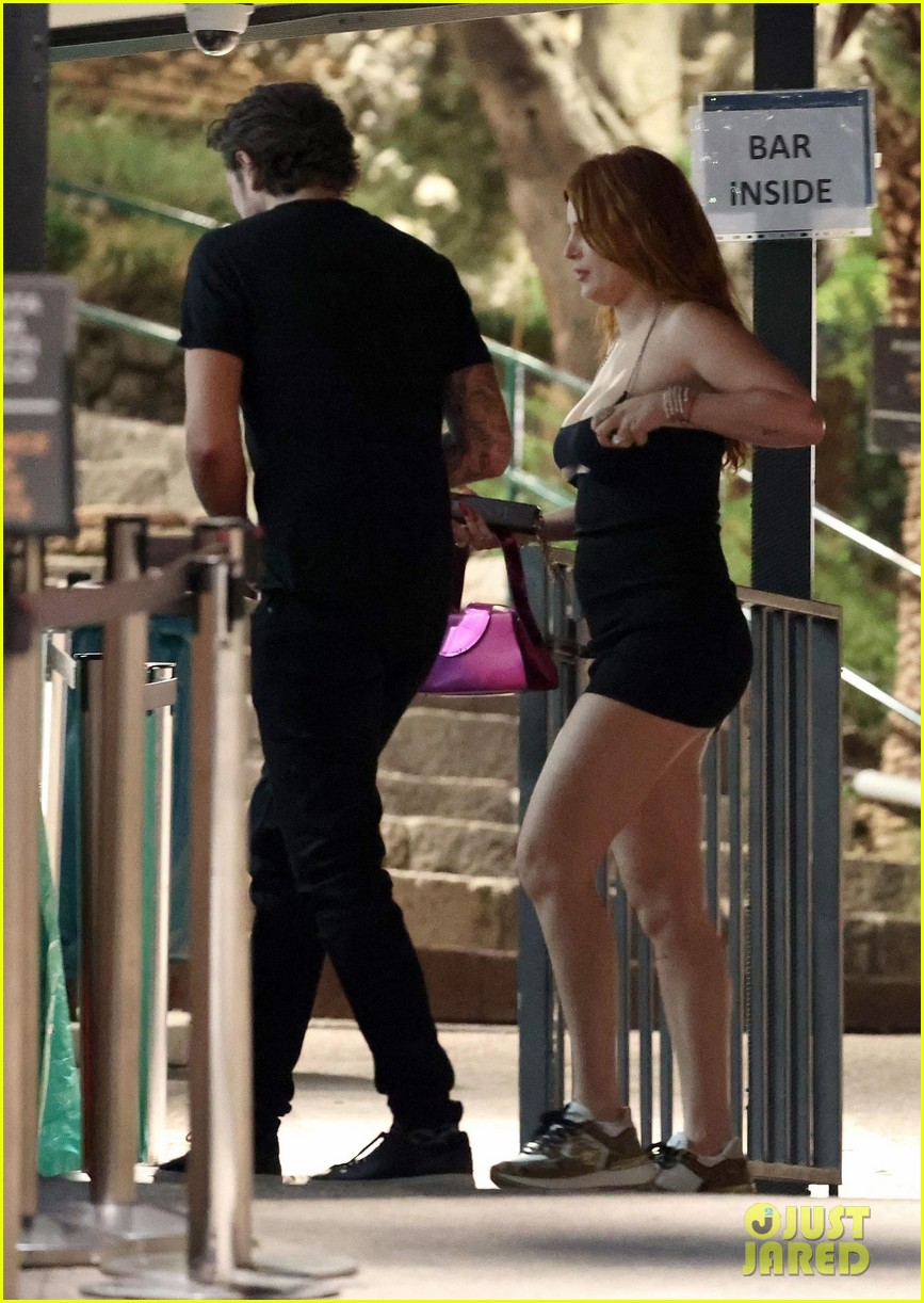Bella Thorne & Fiance Mark Emms Step Out for the Night in Italy: Photo 4951268 | Bella Thorne, Dani Thorne, Mark Emms Photos - Vimarsana News
