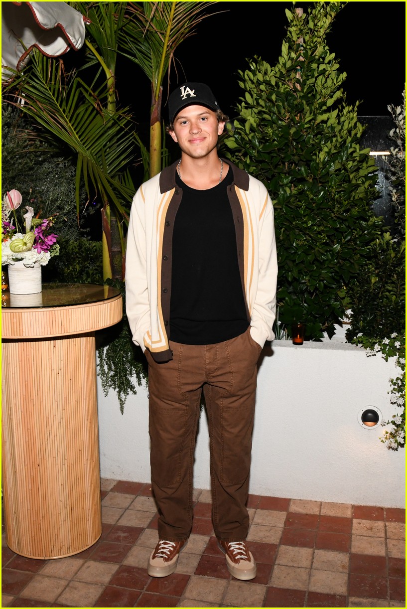 Ava & Deacon Phillippe Enjoy a Siblings Night at Star-Studded Madewell Celebration: Photo 4960464 | Alexandra Shipp, Aurora Perrineau, Ava Capri, Ava Phillippe, chloe east, Deacon Phillippe, Francesca Reale, Georgie Flores, Grace Van Dien, Lucy Hale, Lukas Gage, Michael Vlamis, Nesta Cooper, Noa Fisher, Olivia Welch, Peter Van Auker, Phoebe Fisher, Rainey Qualley, Samantha Logan, Sarah Shahi, Sofia Hublitz, Stephanie Shepherd, Sydney Sweeney, Zak Steiner Photos - Vimarsana News