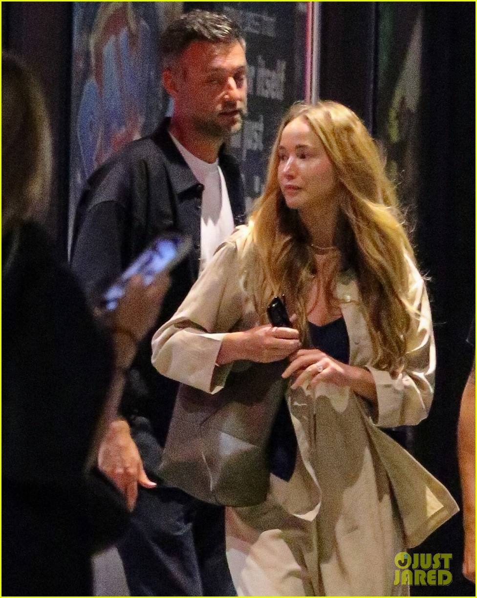 Jennifer Lawrence & Husband Cooke Maroney Step Out for Dinner & Movie