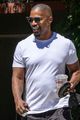 jamie foxx stops for coffee before meeting 04