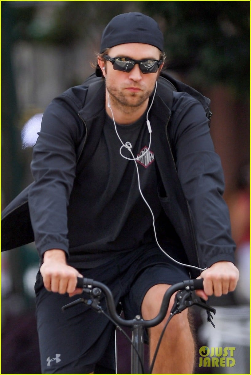 robert pattinson bike