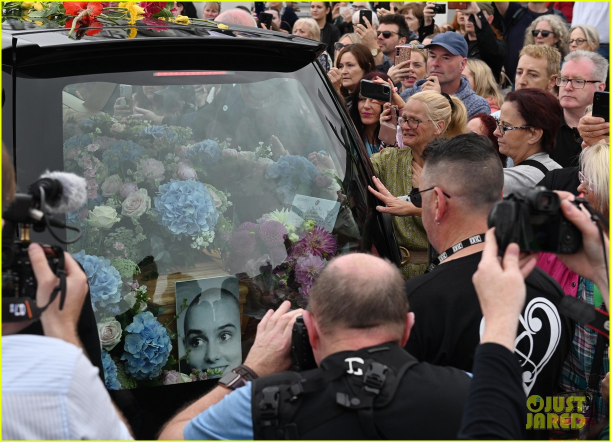 Photo sinead oconnor funeral photos 39 Photo 4960154 Just Jared