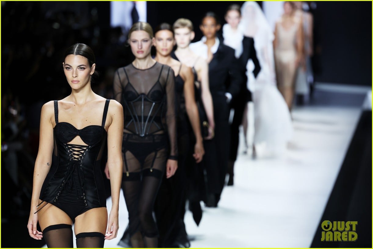 Kylie Jenner Joins Halle Bailey & Rosie Huntington-Whiteley at Dolce