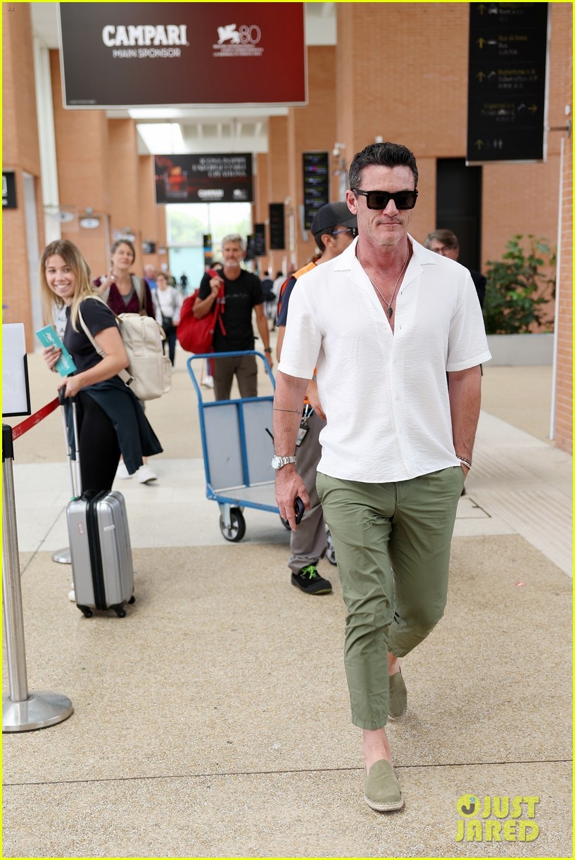 Luke Evans Catches Flight Out of Venice After Attending amfAR Gala 2023