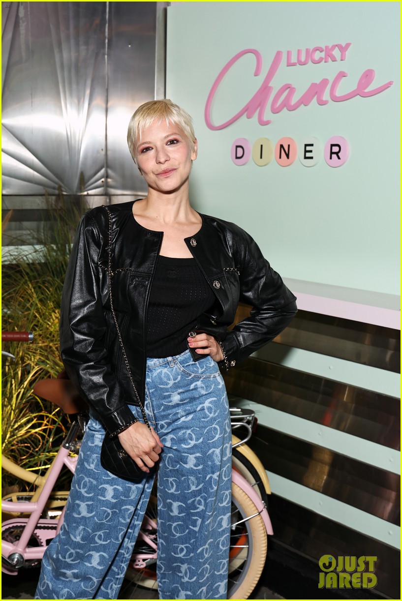 Lil Nas X, Ava Phillippe, Chase Sui Wonders & More Celebrate New Chanel  Launch at Lucky Chance Diner: Photo 4965070