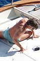 chris pine shirtless amalfi coast boat day 004