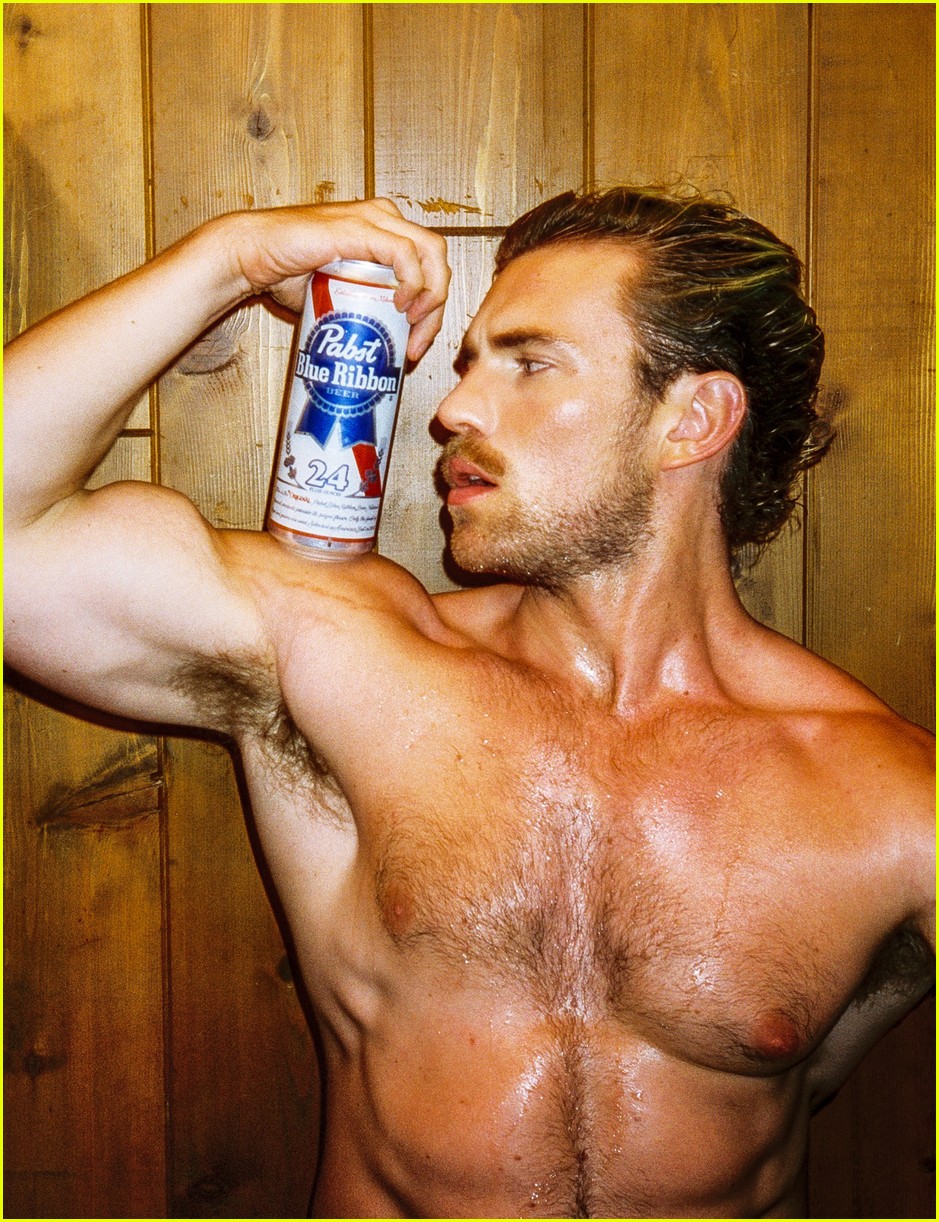 Glamorous' Zane Phillips Strips Shirtless, Shows Off His Amazing Physique for 'MMSCENE' Magazine