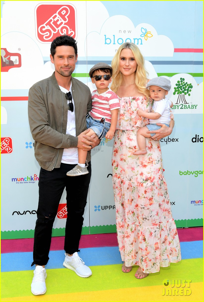 Photo: benjamin hollingsworth wife nila 05 | Photo 4982772 | Just Jared ...