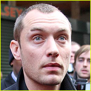prioritet effekt Sydøst Jude Law's Live Art Project | Jude Law | Just Jared: Celebrity Gossip and  Breaking Entertainment News