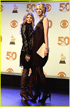 Fergie is a Midget | Fergie, Taylor Swift : Just Jared | Celebrity News