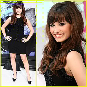 Demi Lovato is Bangin’ at Camp Rock Premiere | Demi Lovato : Just Jared | Entertainment News and