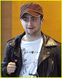 Daniel Radcliffe Brings It To Broadway | Daniel Radcliffe, Newsies