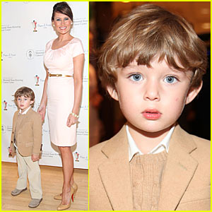 Barron Trump Does The Bunny Hop | Barron Trump, Celebrity Babies