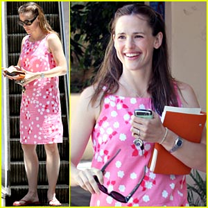 Jennifer Garner: Pink Explosion! | Jennifer Garner : Just Jared