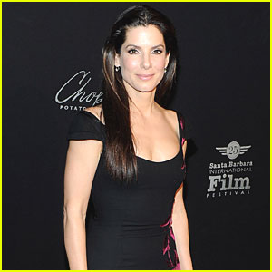 Sandra Bullock Accepts Razzie As Promised Sandra Bullock Just Jared