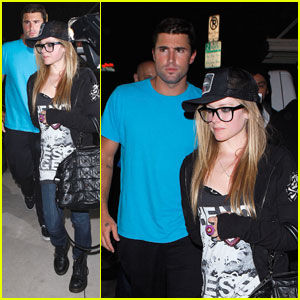 Avril Lavigne & Brody Jenner: Las Palmas Date Night Avril Lavigne & Brody  Jenner: Las Palmas Date Night | Avril Lavigne, Brody Jenner | Just Jared