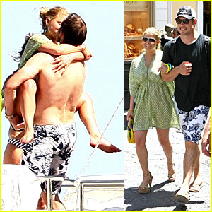 Jessica Simpson Wraps Her Legs Around Eric Johnson And Kisses Him