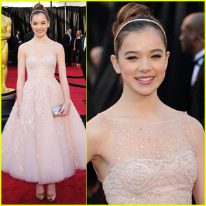 Hailee Steinfeld – Oscars 2011 Red Carpet | 2011 Oscars, Hailee