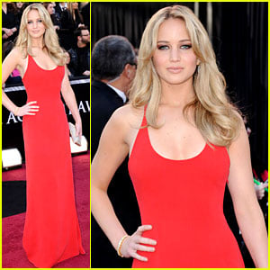 Jennifer Lawrence - Oscars 2011 Red Carpet