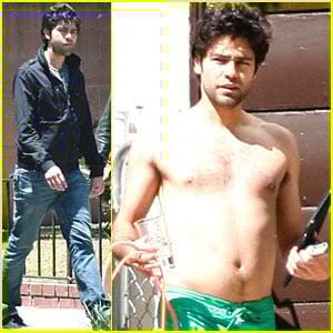 Adrian Grenier: Shirtless Sunday! Adrian Grenier, Shirtless : Just