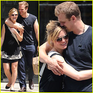 Julia Stiles & David Harbour: Loved Up in NYC!