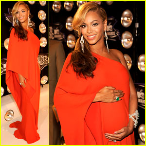 Beyonce: Pregnant with First Child!