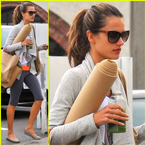 Alessandra Ambrosio: Green Smoothie After Yoga! | Alessandra Ambrosio