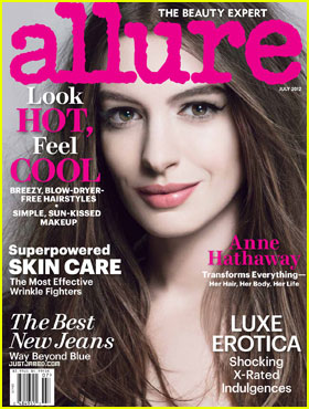 Anne Hathaway: Catwoman Suit Is a ‘Psychological Terrorist’ Anne