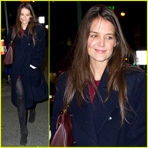 Katie Holmes' Broadway Play 'Dead Accounts' Closing Early