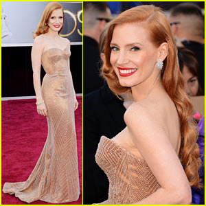 Jessica Chastain - Oscars 2013 Red Carpet