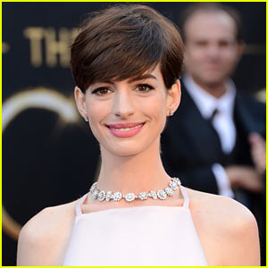 Anne Hathaway: Not Starring on Broadway in 'Cabaret'!