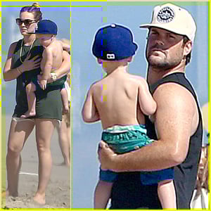 Hilary Duff & Mike Comrie: Malibu Beach with Luca! | Celebrity Babies