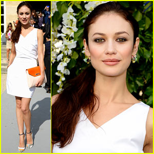 Olga Kurylenko: Christian Dior Paris Fashion Week Show! | Leigh Lezark