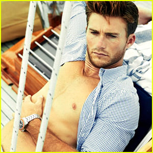Scott Eastwood Goes Shirtless in Extra ‘Town & Country’ Pics ...