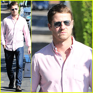 Ben McKenzie Signs Warner Brothers TV Deal! | Benjamin McKenzie | Just