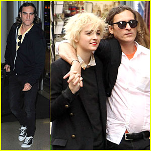 Joaquin Phoenix: Rome Sightseeing with Mystery Woman!