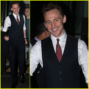 Tom Hiddleston Surprises Kids at 'Thor' Halloween Screening!